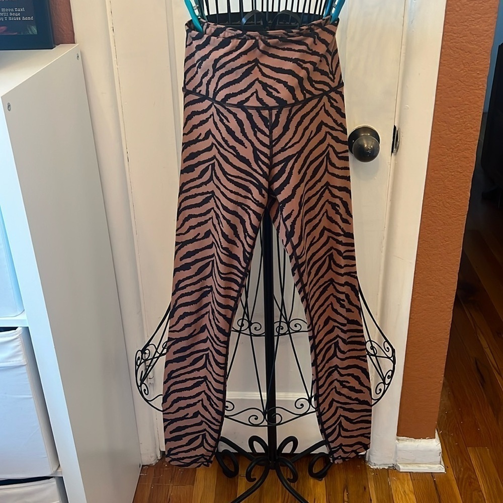 Varley Century 2.0 Legging in Clay Zebra-Size S